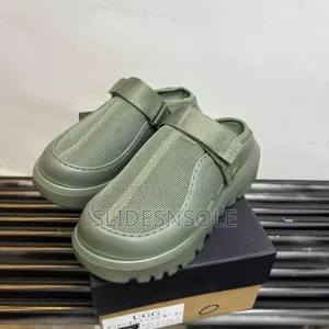 Ugg Peakmod Casual Comfort Sandal