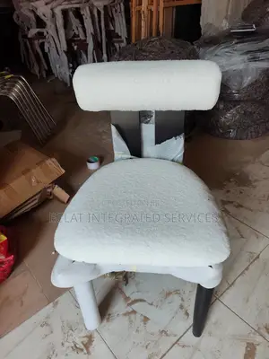 Luxurious Dining Chair