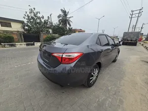 Toyota Corolla LE ECO Premium (1.8L 4cyl CVT) 2016 Gray