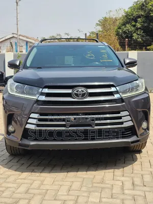 Toyota Highlander Limited 4x4 V6 (3.5L 6cyl 8A) 2017 Brown