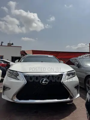Lexus ES 350 FWD 2014 White