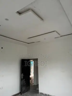2bdrm Block of Flats in Rumolumeni for rent