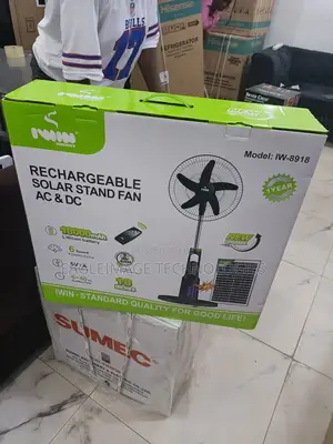 Iwin 18-Inch Solar Rechargeable Floor Fan