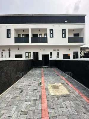 Luxury 4 Bed Duplex