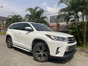 Toyota Highlander XLE V6 4x2 (3.5L 6cyl 6A) 2016 White
