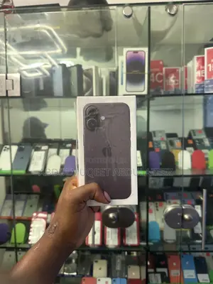 New Apple iPhone 16 128 GB Black