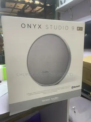 Onyx Studio 9