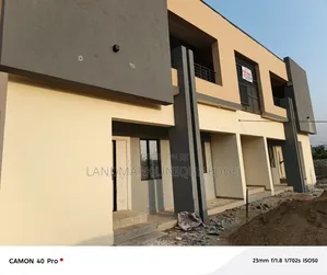 2bdrm Block of Flats in Seek Estate, Ushafa for rent