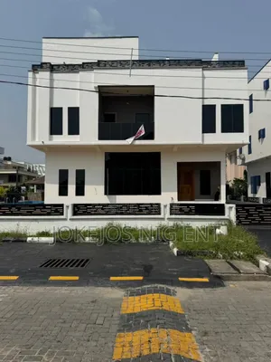 5bdrm Duplex in Osapa London for sale