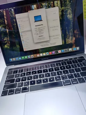 Laptop Apple MacBook Pro 2018 16GB Intel Core i7 SSD 256GB