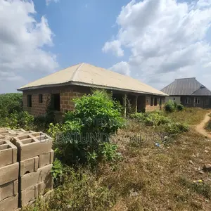 2bdrm Block of Flats in Omi Adio for sale