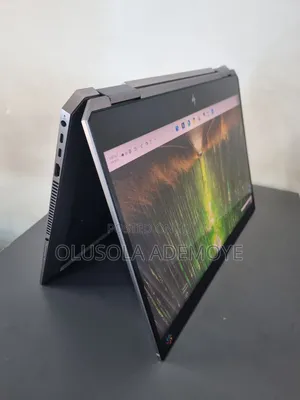 Laptop HP ZBook Studio X360 15 G6 16GB Intel Core I7 SSD 1T