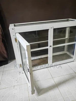 Showglass/Food Display Glass