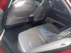 Toyota Camry SE 2022 Red