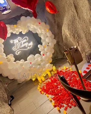 Balloon Arrangement for Proposal Decorations