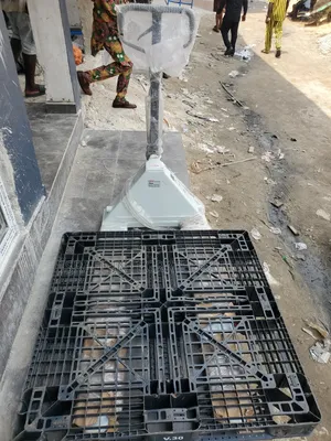 Heavy Duty Toyo Pallet Truck 3t X 3000kg With Rubber Pallet