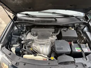 Toyota Camry SE 4dr Sedan (2.5L 4cyl 6A) 2014 Gray