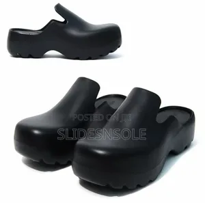Bottega Veneta Black Rubber Flash Clogs – Luxury Comfort Footwear