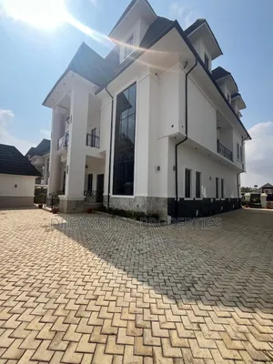 6bdrm Duplex in Efab Metropolis, Gwarinpa for sale