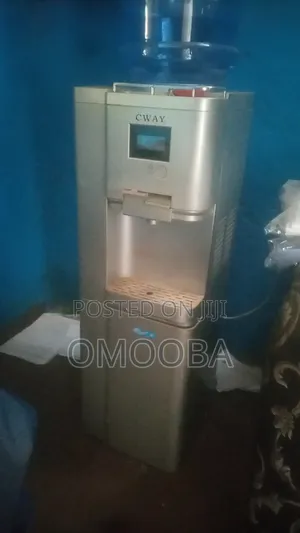 Water Dispenser/Fridge and Freezer