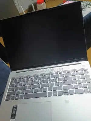 Lenovo IdeaPad 5 Slim 13th Gen i7 16GB Intel Core Ultra 7 SSD 512GB