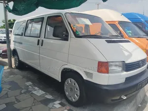 Volkswagen Transporter 2004 White