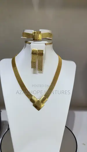 Classic Gold Jewelry Set