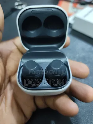Used Samsung Galaxy Buds Fe Bluetooth Earbuds