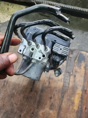 Toyota Highlander 2010-2013 Abs Pump