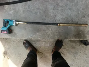 Cordless Concrete Vibrator 1 Meter 21v