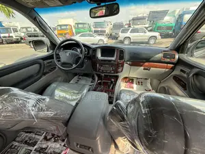 Toyota Land Cruiser 100 4.7 V8 Executive 2005 Gray