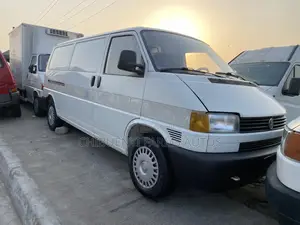 Volkswagen Transporter 2004 White