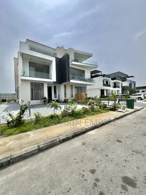 5bdrm Duplex in Ikate for sale