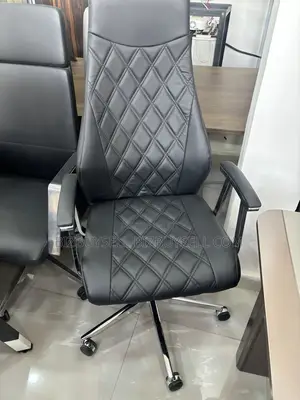 Office Swivel Chair (B450)