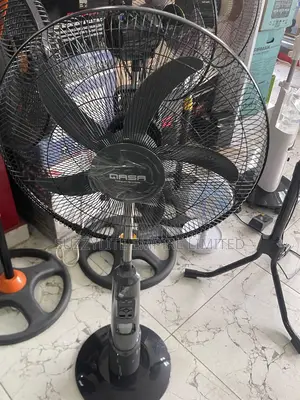 Qasa Rechargeable Fan 18 Inches