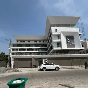 4bdrm Apartment in Ikate for sale