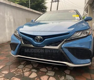 Toyota Camry XLE 2023 Blue