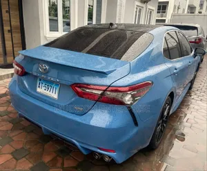 Toyota Camry XLE 2023 Blue