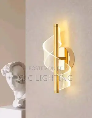 Stunning Led Wall Bracket Gold Body