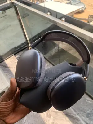 Massively Clean Airpod Max 2 Original ( 100% Good Buy)