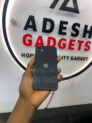 Apple iPhone 11 64 GB Black