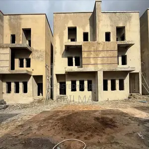 4bdrm Duplex in Guzape District for sale