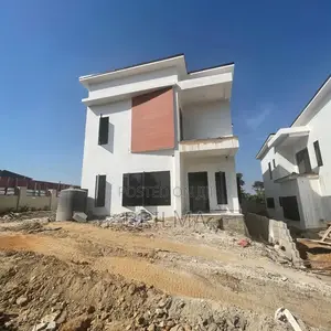 5bdrm Duplex in Lokogoma for sale