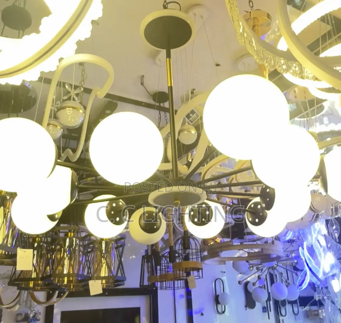 Led and Bulbs Chandelier Light