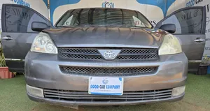 Toyota Sienna 2004 Gray
