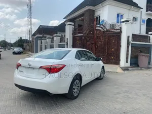 Toyota Corolla LE ECO 4dr Sedan (1.8L 4cyl CVT) 2017 White