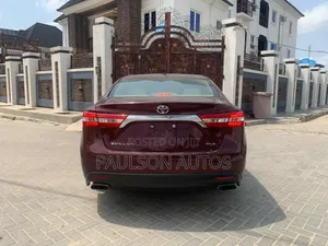 Toyota Avalon XLE 4dr Sedan (3.5L 6cyl 6A) 2015 Red
