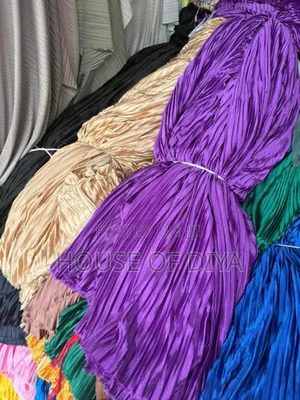 Bold Pleated Plain Sunray