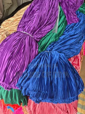 Bold Pleated Plain Sunray