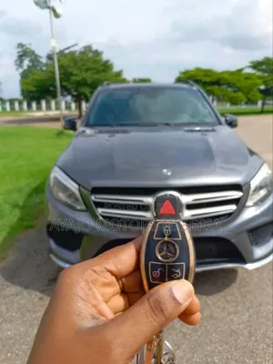 Mercedes-Benz GLE-Class 2018 Beige